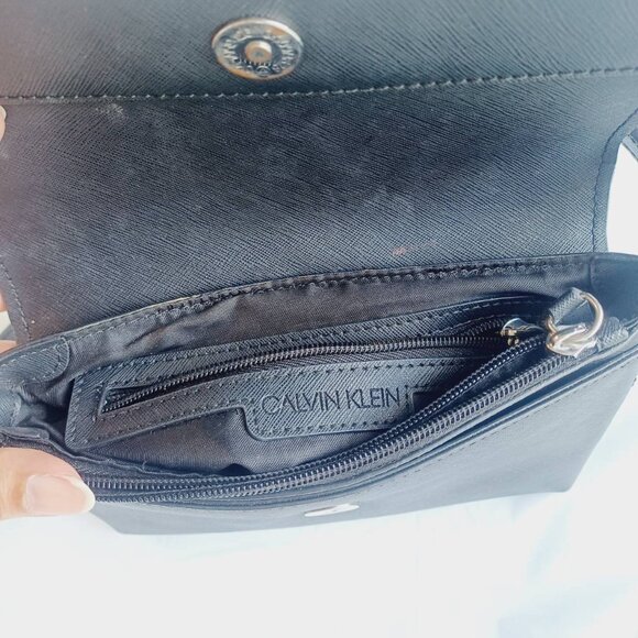 Calvin Klein Flap Signature Crossbody Bag Adjustable Strap Black - Picture 4 of 11